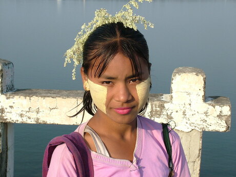 Meisje in Myanmar.JPG