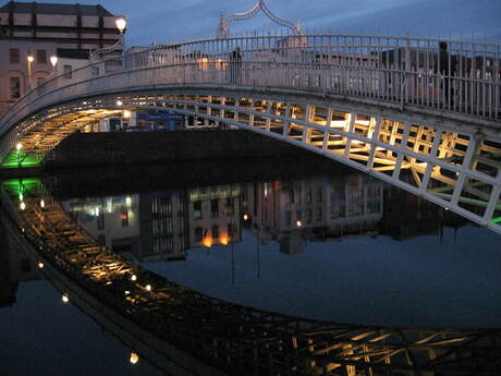 Half Penny Bridge, Dublin