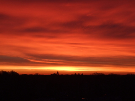 donkerrode zonsopgang