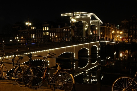 De Magere Brug Amsterdam By Night