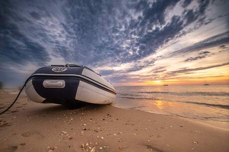 Bootje op het strand