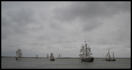 Schepen op weg naar Sail '05