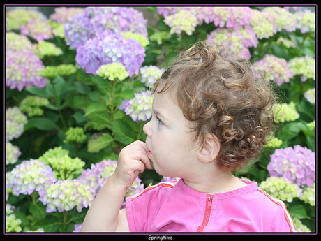 Loes in de tuin