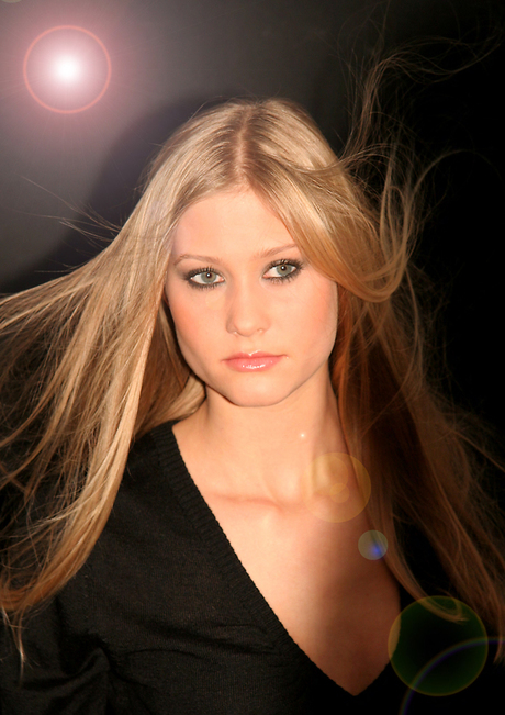 Portret blonde dame 2