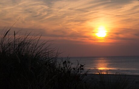 Zonsondergang bij Kijkduin