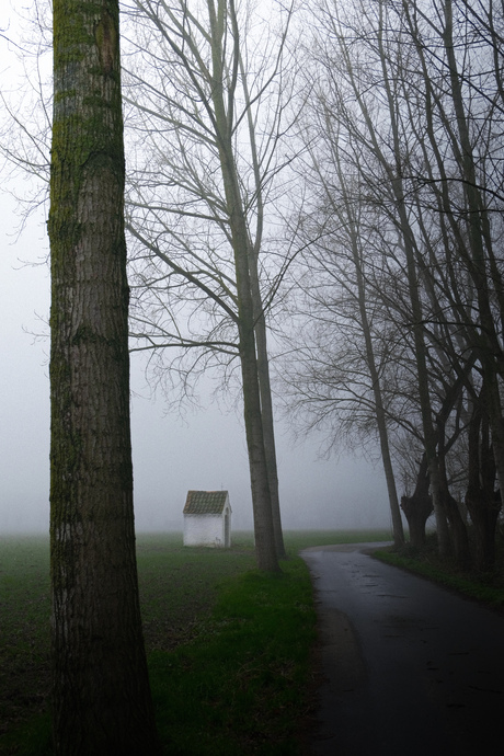 Kapelletje in de mist