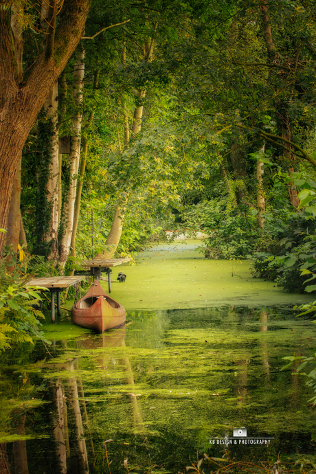 Like a fairytale, bootje in het water