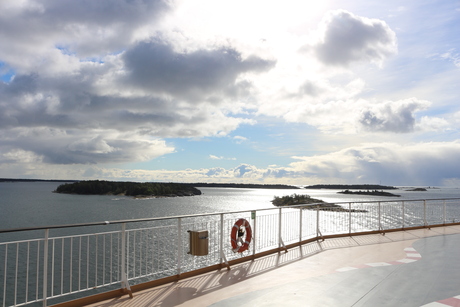 View vanaf ferry deck naar Helsinki