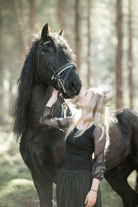 Blackprincess with horse