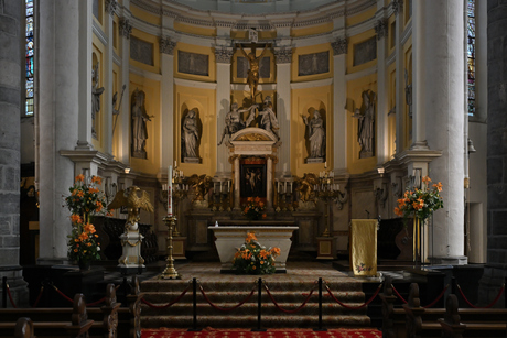 Altaar, Sint-Martinuskerk. 