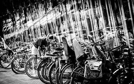 Vrouw met fiets