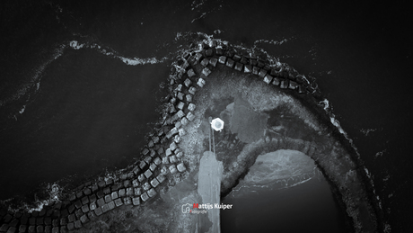 Lichtbaken Zuidpier van boven