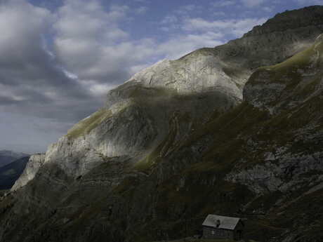 bergen zonder sneeuw, met.........