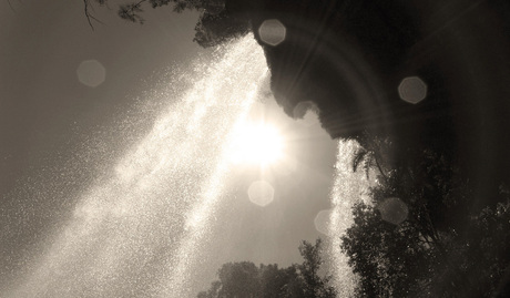 Waterval in Sepia