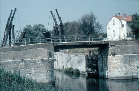 Pont Vincent van Gogch