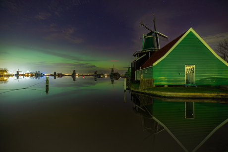Een vleugje Aurora boven de Zaanse Schans