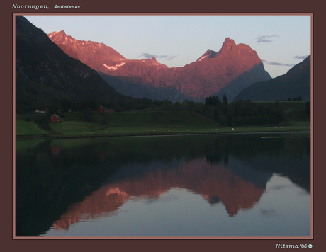 Red Mountains, Andalsnes