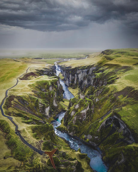 Fjaðrárgljúfur Canyon