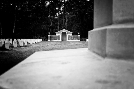 War cemetery Mierlo