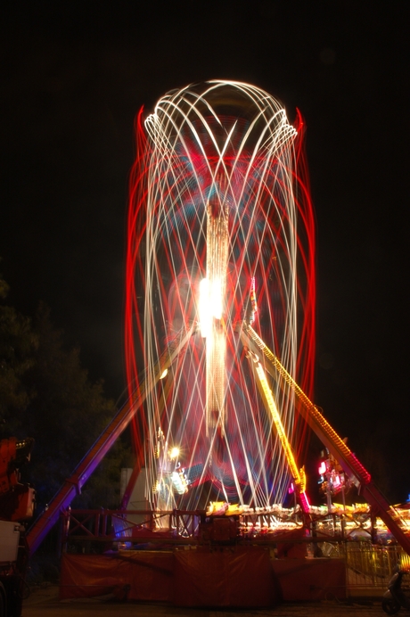 Kermis bij nacht