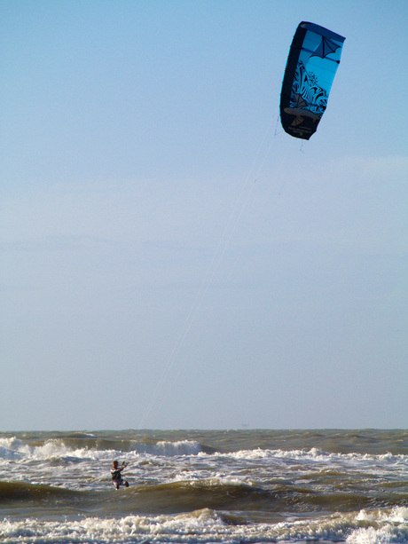 Kitesurfer