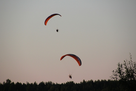 Paragliders met motor