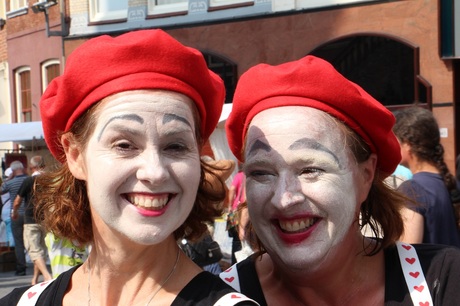 Clowns op de brocante markt in Zutphen 30 08 2015.