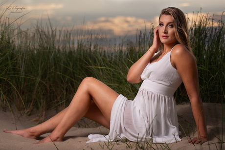 “A sunset will color your life.”