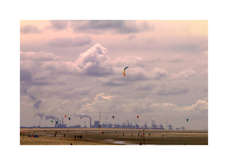 strand rook en vliegers