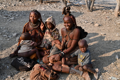 Himba vrouwen Namibie