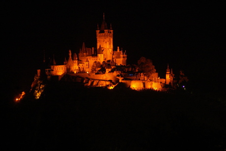 Reichsburg Cochem bij nacht