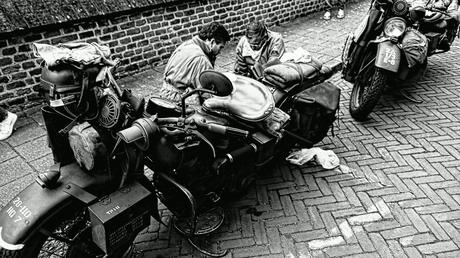 what happened on 2nd easter day