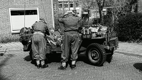 what happened on 2nd easter day