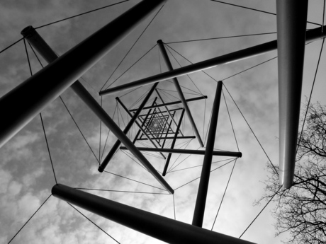 Needle Tower van Kenneth Snelson