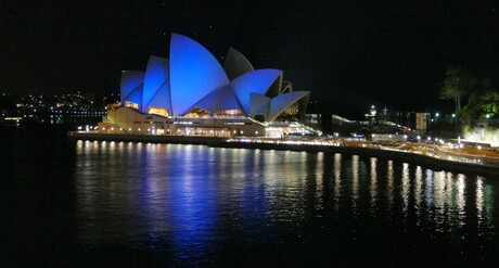 sydney opera house