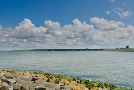 De Haringvlietsluizen