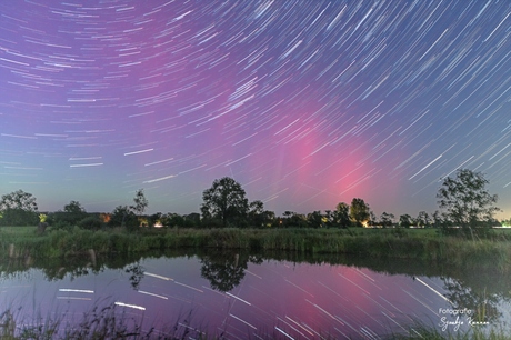 Sterrenspoor met Noorderlicht