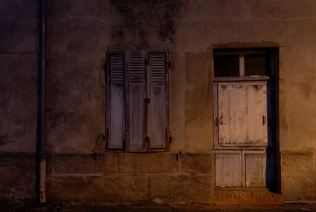 verlaten huis in Frans dorp