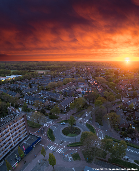 Zonsondergang Huizen