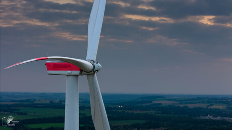 Windmolens met drone gefotografeerd