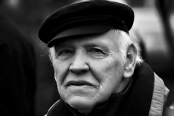 oude man met pet - foto van Damon77 - Portret - Zoom.nl