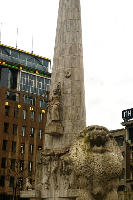 monument op de dam