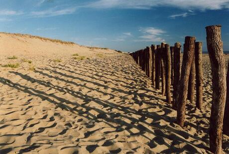 Strand in de vooravond