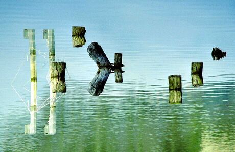 Reflecting worther see