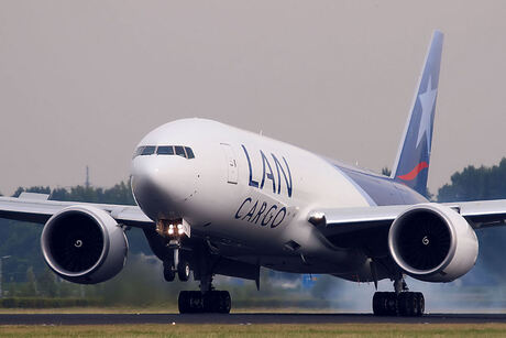 LAN Cargo T-7 (2)