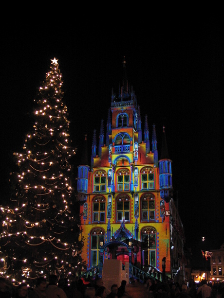 Gouda stadhuis met kerst 2004