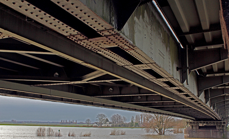 Brug over de IJssel