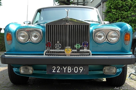 Rolls Royce / Model	SILVER SHADOW