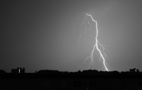 Bliksem vanuit mijn huis