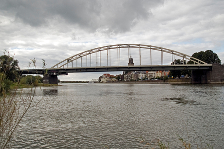 Deventer onder de brug